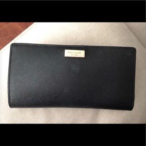 Kate Spade NY Wellesley Printed Stacy wallet